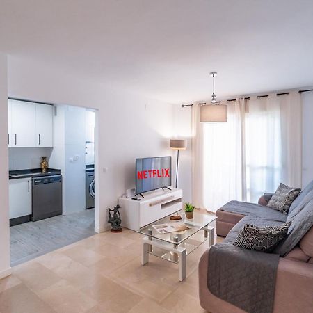 Casa Playa Guadalmar, Beautiful Apartment In Front Of The Sea, Wifi, Ac, Smart Tv, Private Parking Málaga Extérieur photo