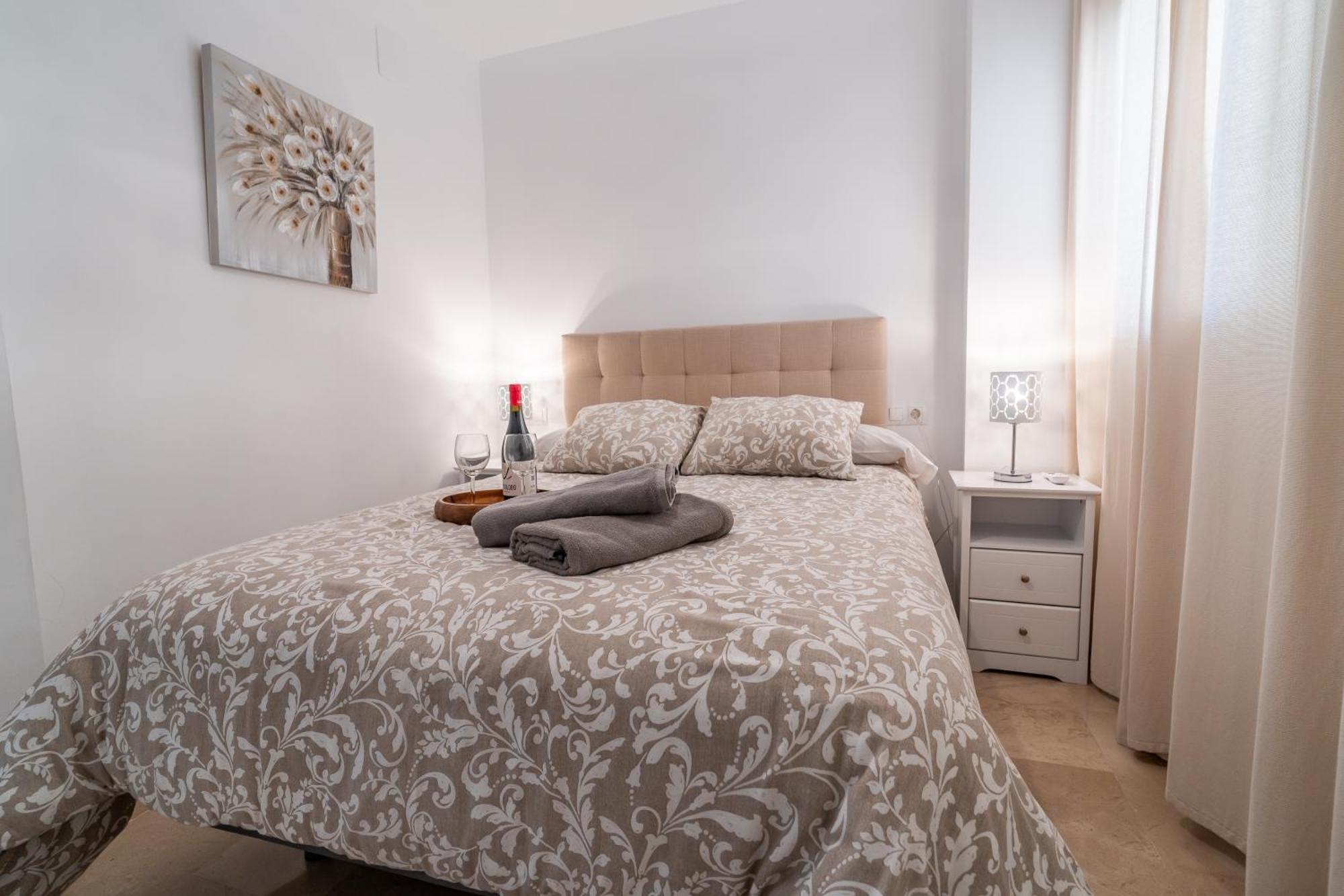 Casa Playa Guadalmar, Beautiful Apartment In Front Of The Sea, Wifi, Ac, Smart Tv, Private Parking Málaga Extérieur photo