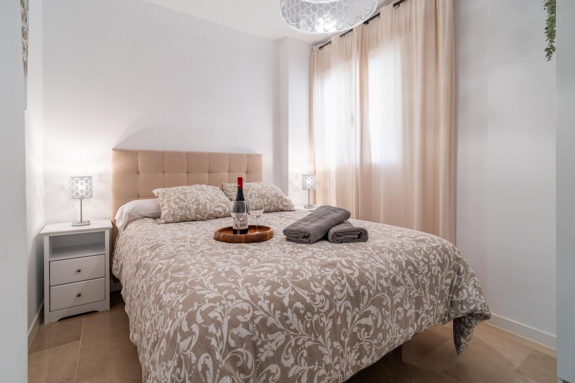Casa Playa Guadalmar, Beautiful Apartment In Front Of The Sea, Wifi, Ac, Smart Tv, Private Parking Málaga Extérieur photo