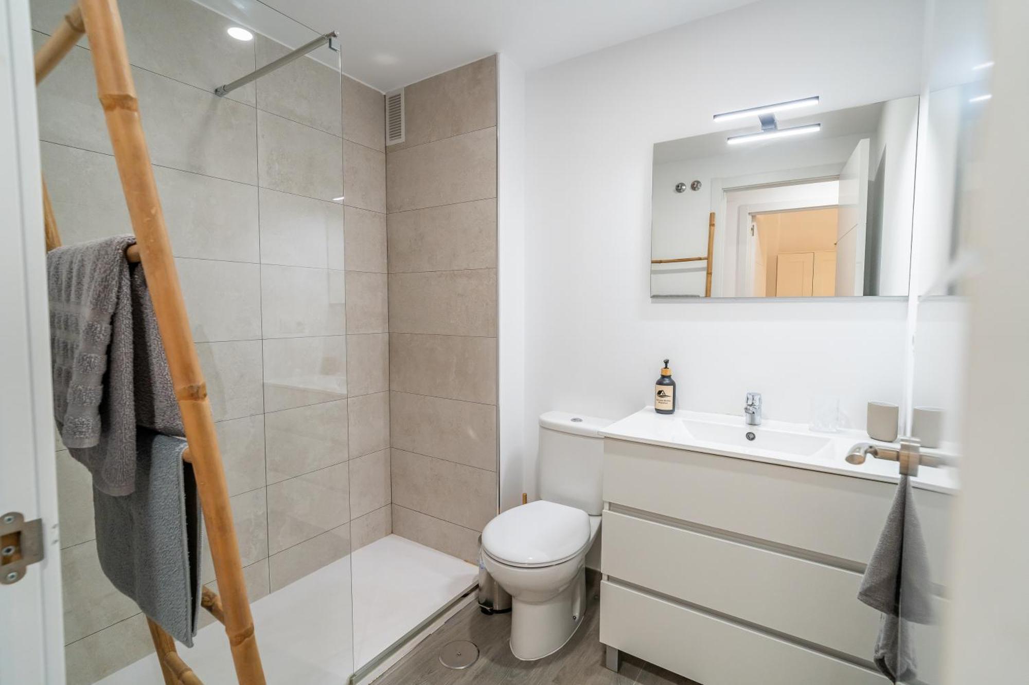 Casa Playa Guadalmar, Beautiful Apartment In Front Of The Sea, Wifi, Ac, Smart Tv, Private Parking Málaga Extérieur photo