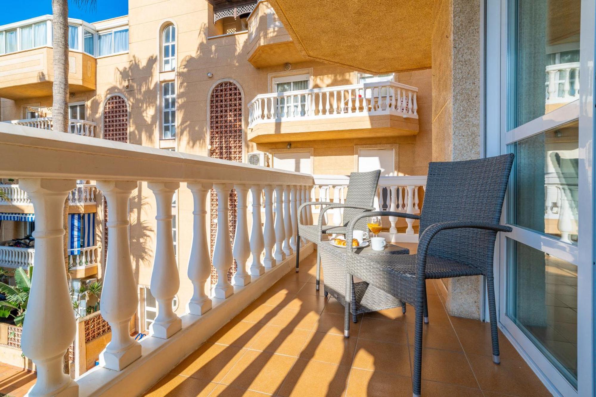 Casa Playa Guadalmar, Beautiful Apartment In Front Of The Sea, Wifi, Ac, Smart Tv, Private Parking Málaga Extérieur photo