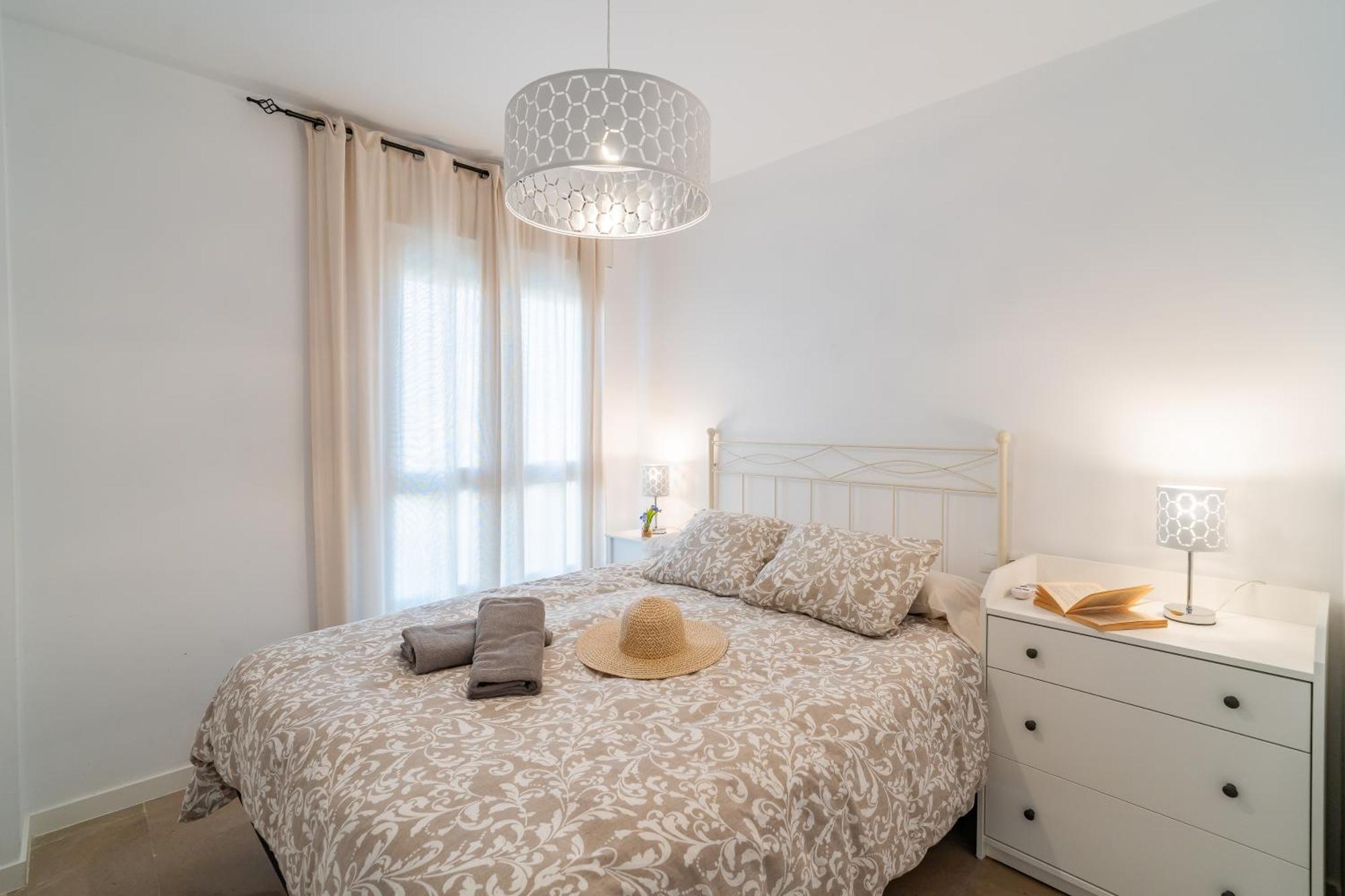 Casa Playa Guadalmar, Beautiful Apartment In Front Of The Sea, Wifi, Ac, Smart Tv, Private Parking Málaga Extérieur photo